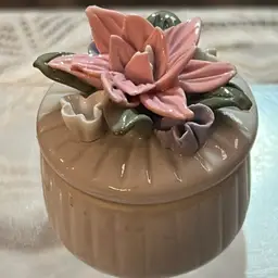 035 Round Ceramic Applied Flowers Cappa Demonte Style Trinket Box 2.25" X 2.25"