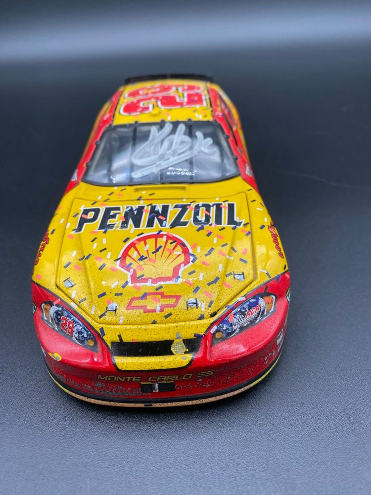 NASCAR #29 Kevin Harvick Signed Diecast Pennzoil Raced Version Model Car - 2007