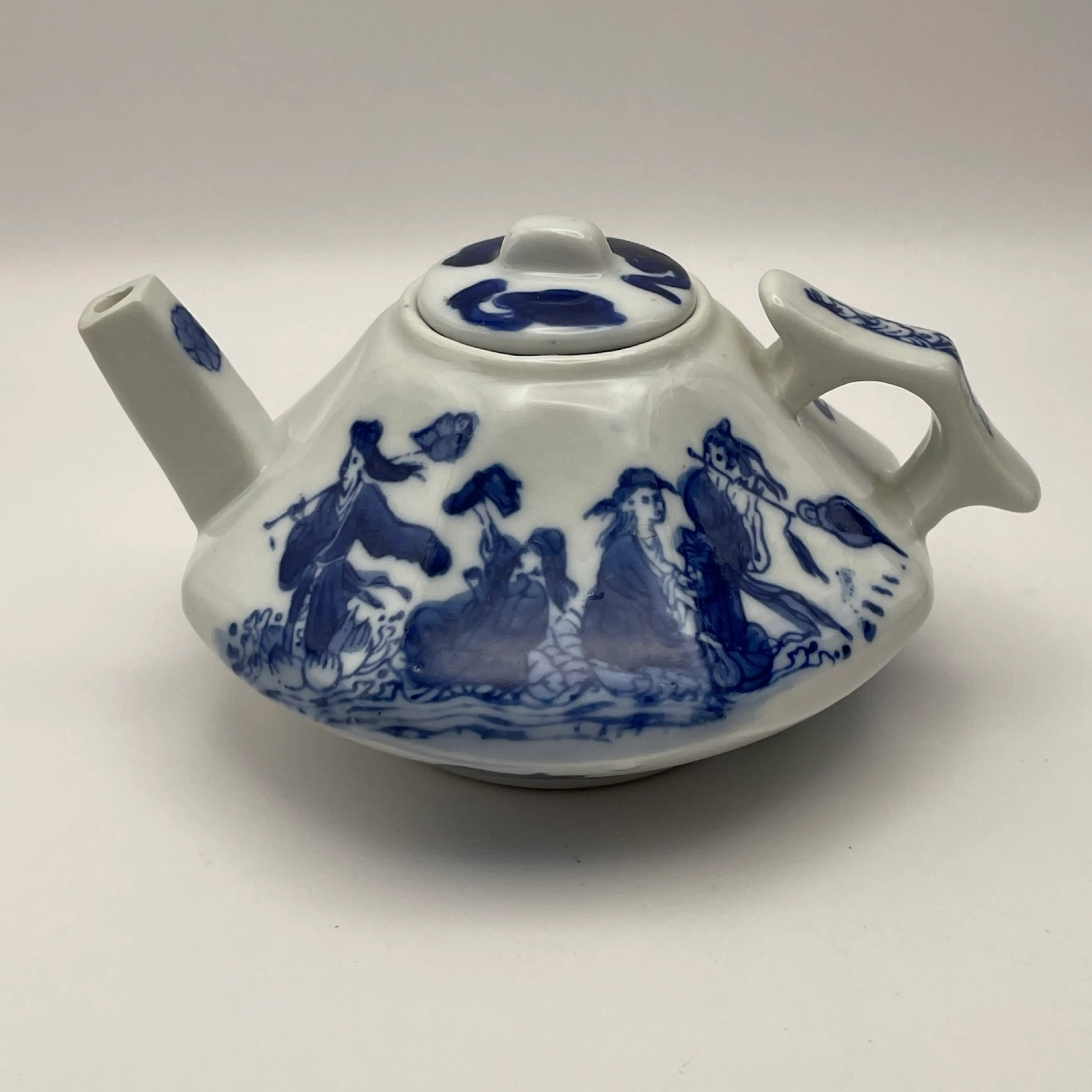 Image 4 of 12