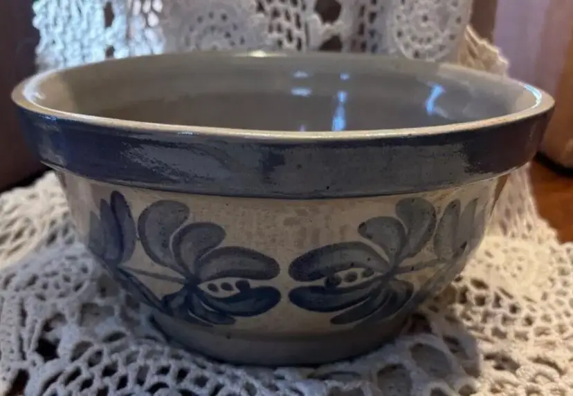 Vintage Beaumont Brothers Pottery Blue Decor 7 Inch Mixing Bowl Salt Glazed 1996