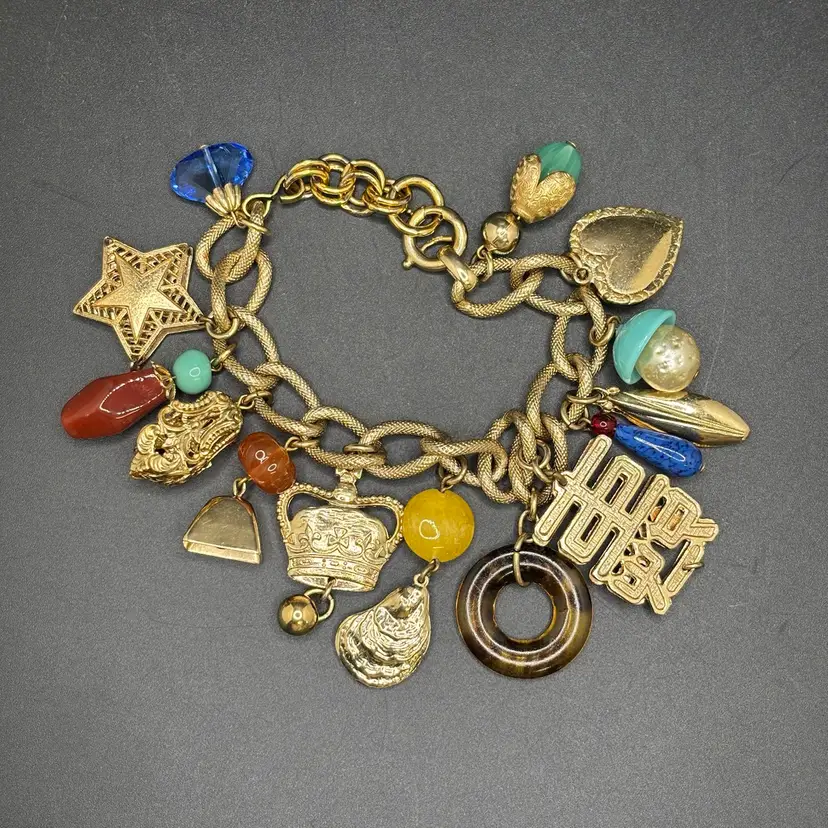 Charm Bracelet Gold Tone Napier 8.5”