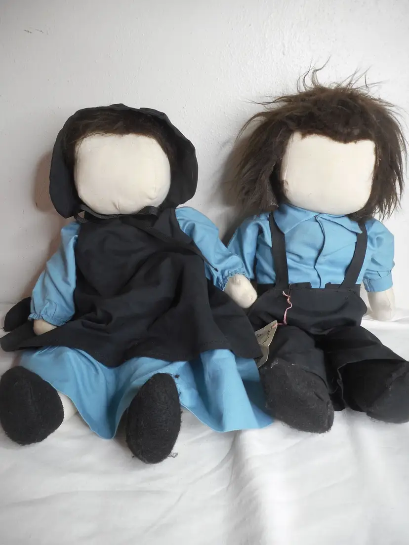 Pair Amish Folk Art Primitive Handmade Faceless Dolls Boy / Girl 19” Signed 1989