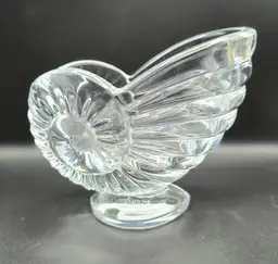Arte Vannes France Crystal Nautilus Shell Dish. 5.5" x 4.5" x 3" with original label.
