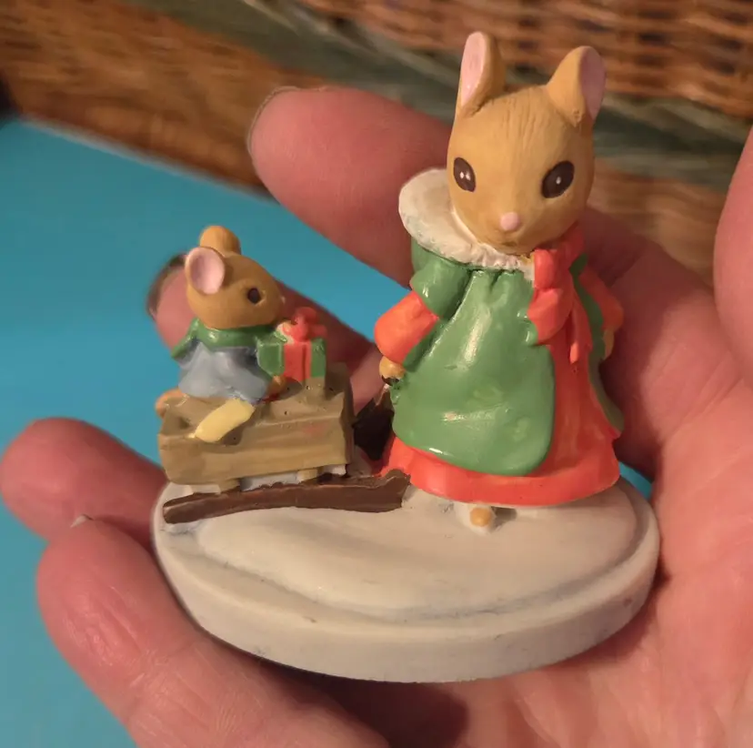 Avon Forest Friends "Sleigh Ride" Figurine