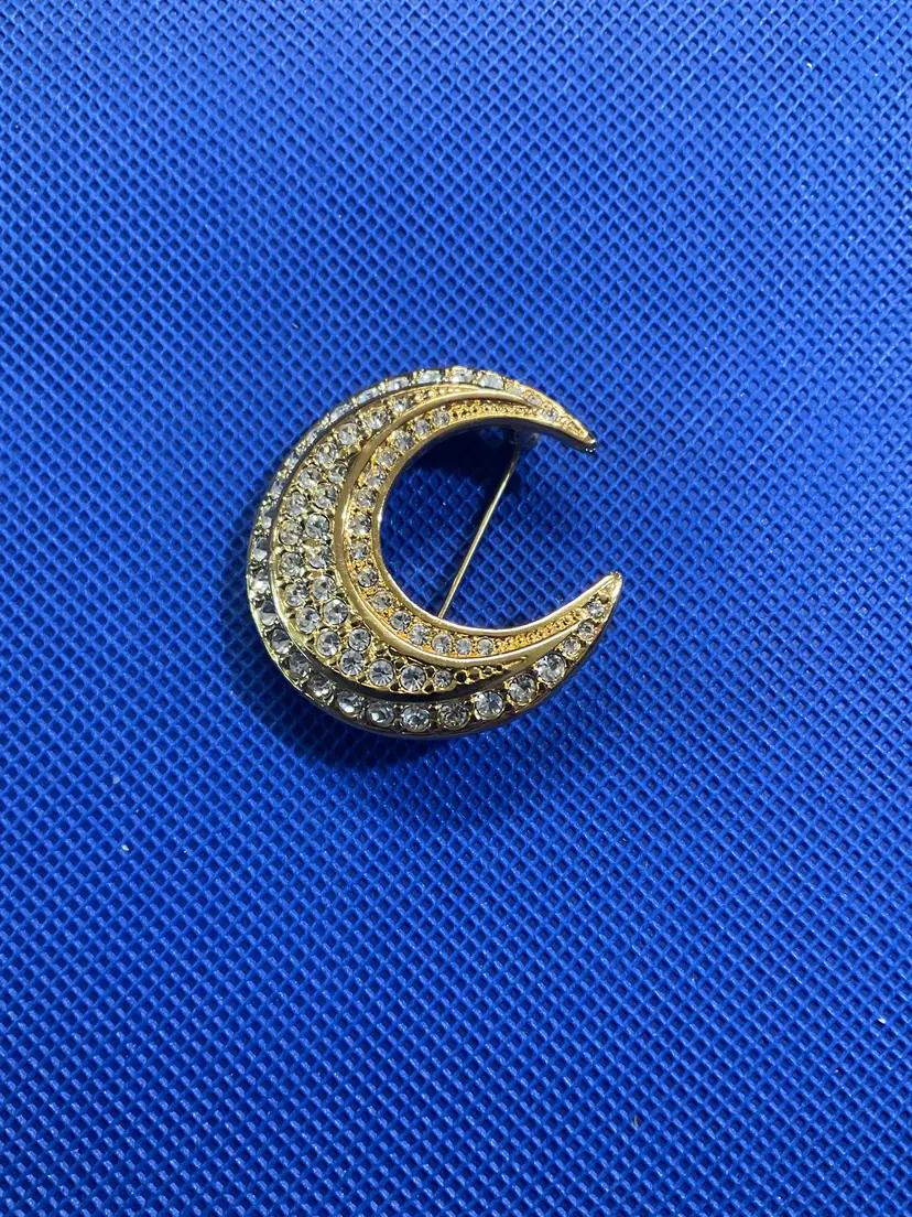 Signed Joan Rivers Cresent Moon w/Clear Rhinestones Vintage Brooch