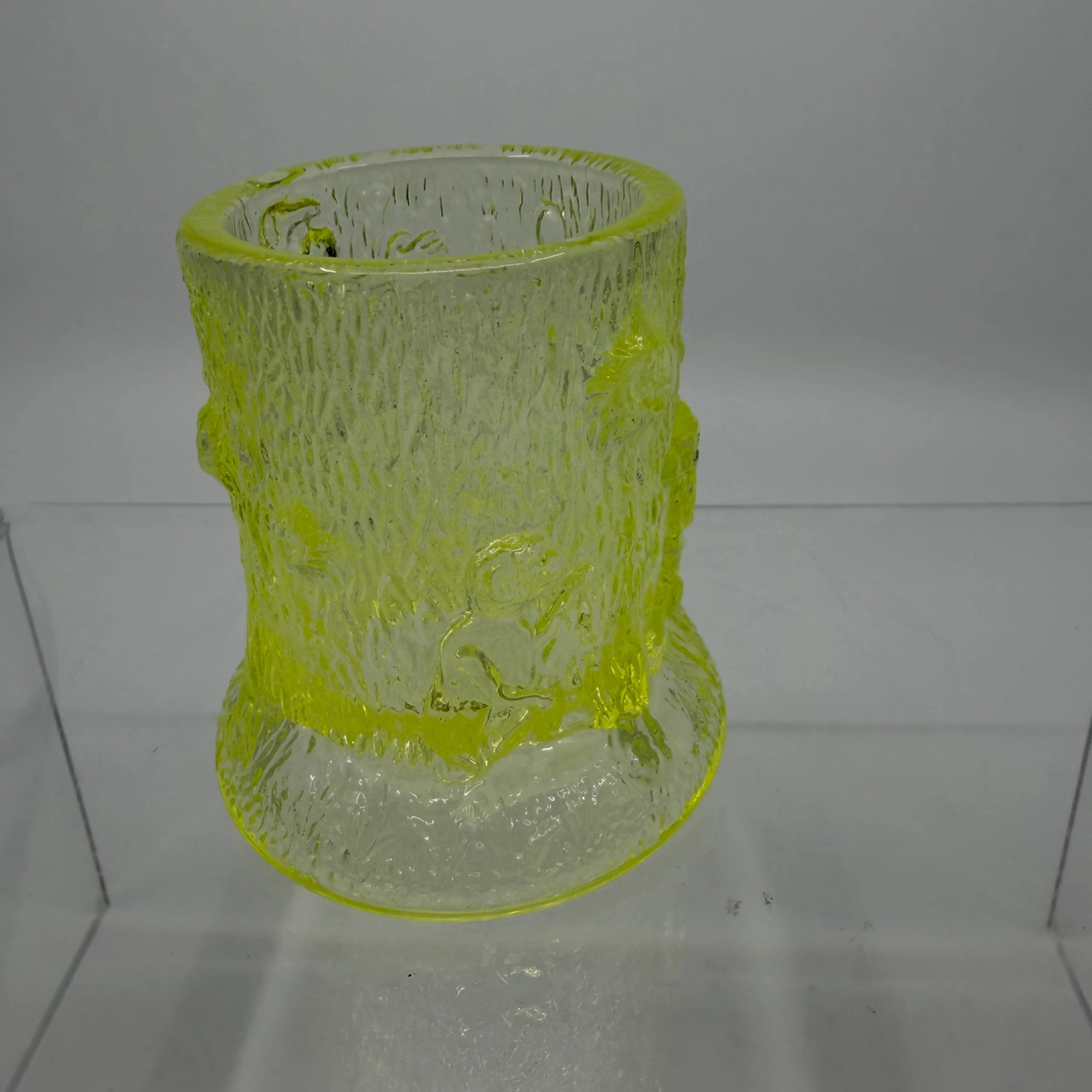 Image 4 of 8