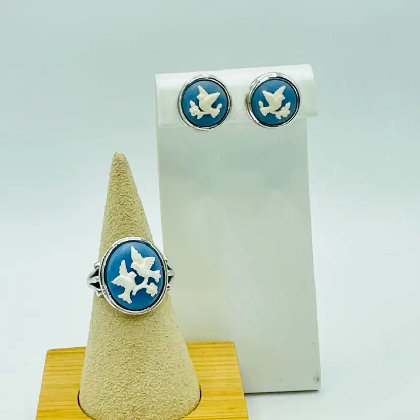A008 - Blue White Dove Ring Size 7 & Post Back Earrings