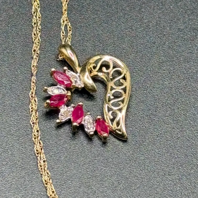 10k Gold Ruby Heart Pendant w 18” Chain