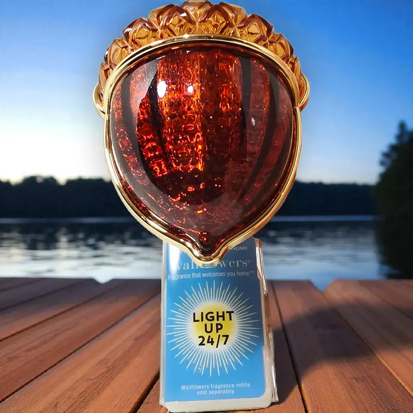 BATH BODY WORKS FESTIVE ACORN NIGHT LIGHT UP WALLFLOWER FRAGRANCE PLUG IN HOLDER