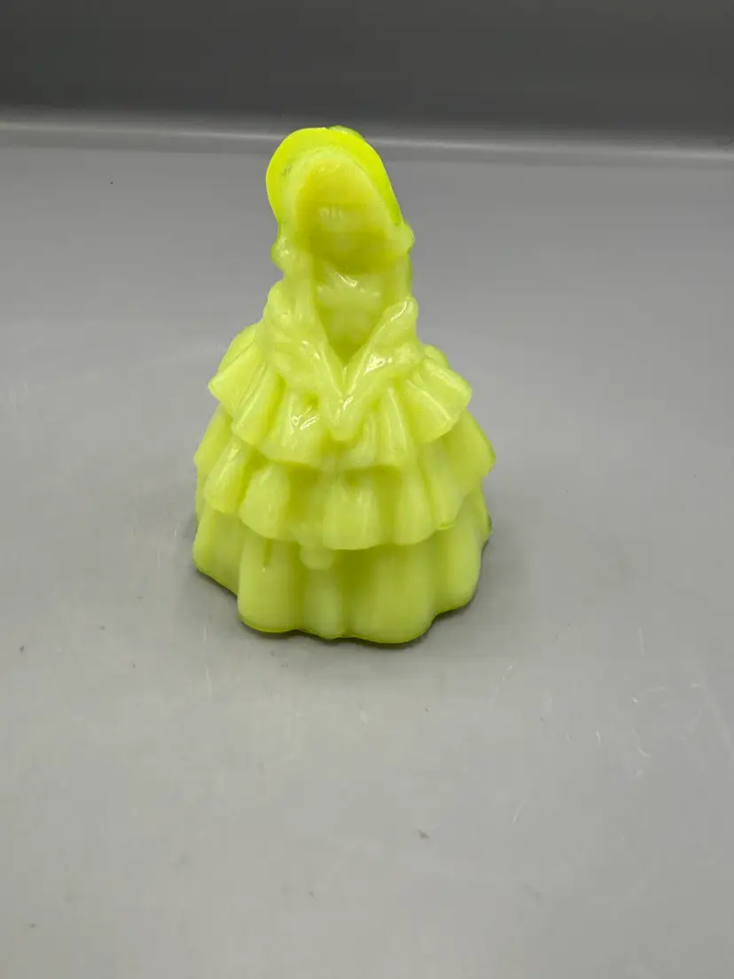 Vintage Boyd glass "Louise" Uranium