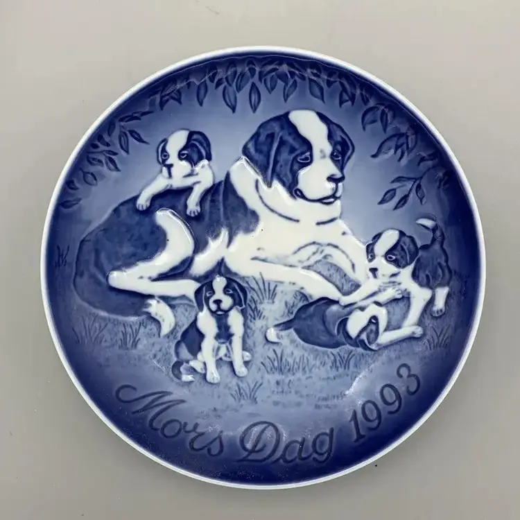 1993 Bing and Grondahl Mother’s Day Plate St Bernard Dog with Puppies Ltd Ed
