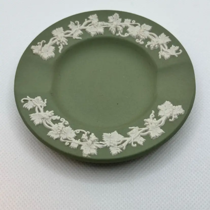 Vintage Wedgwood Jasperware Matte Green Neoclassical Round Ashtray, Vanity Trinket Dish, Handcrafted By Wedgwood, Made In England