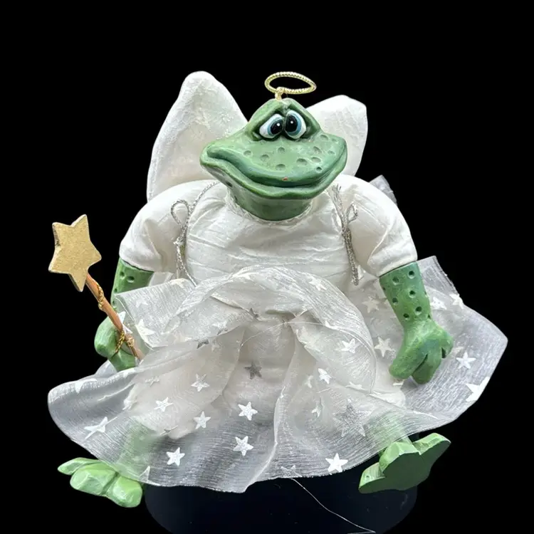 Kathleen Kelly “Country Folks” For Russ Berrie Derpalicious Dream Weaver Cherub Resin Stuffed Shelf Sitter Frog 5 3/4” Tagged Good Condition