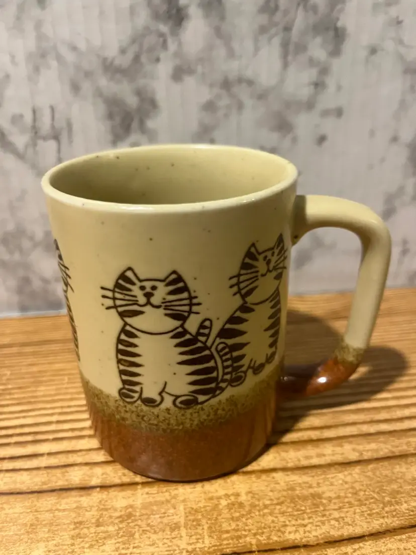 #2221 - Fat Cat Mug