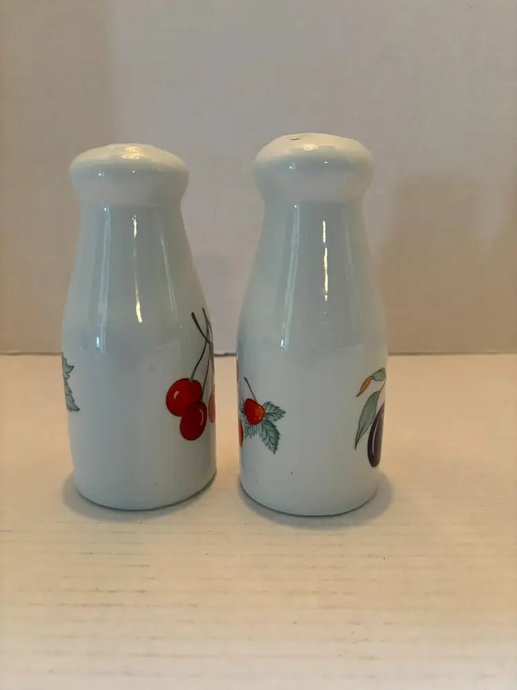 Vintage Milk Glass Bottle Shaped with Fruit Salt and Pepper Shakers Unbranded