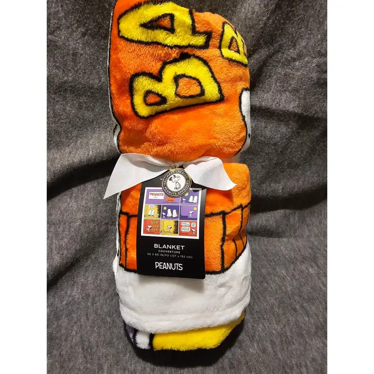 Peanuts Halloween Blanket