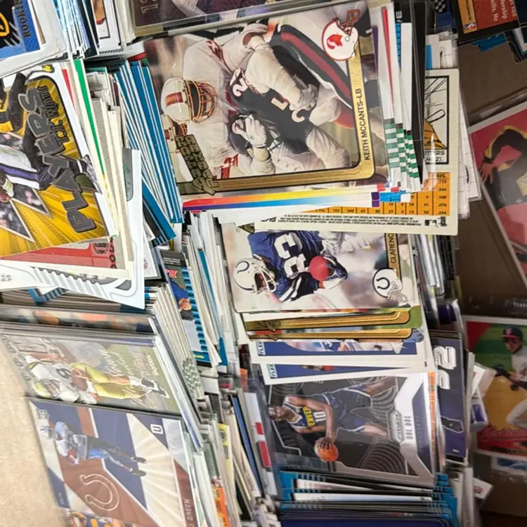 Ton Of NFL, MLB, NBA, & NASCAR Cards (NOT Apart Of Progressive Shipping)