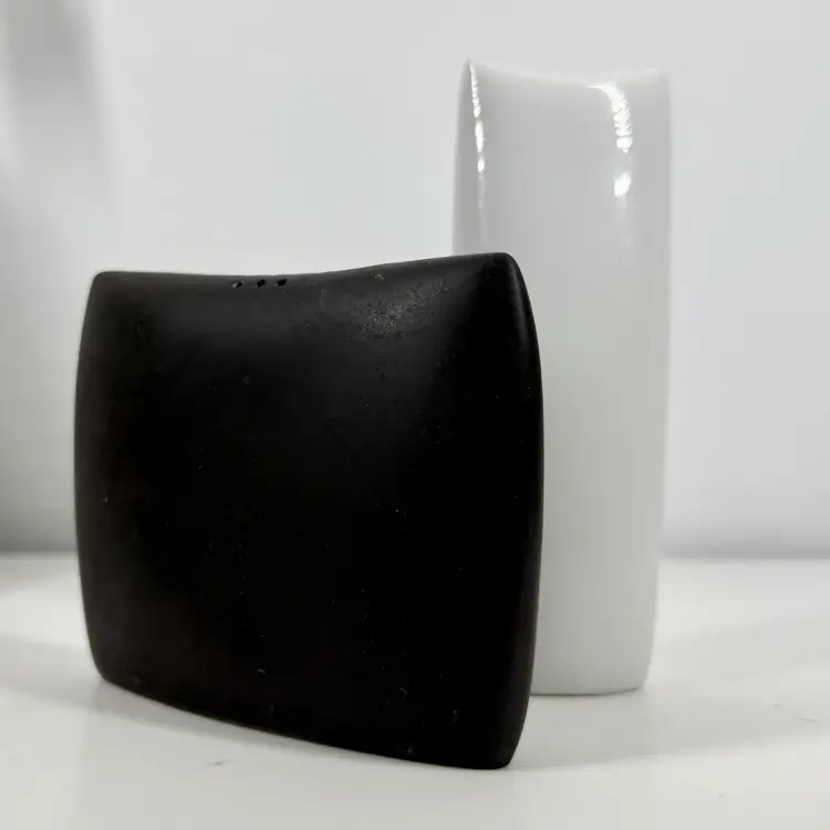 KENJI FUJITA Pair S/P SHAKERS Salt & Pepper Freeman Lederman LAGARDO TACKETT Era