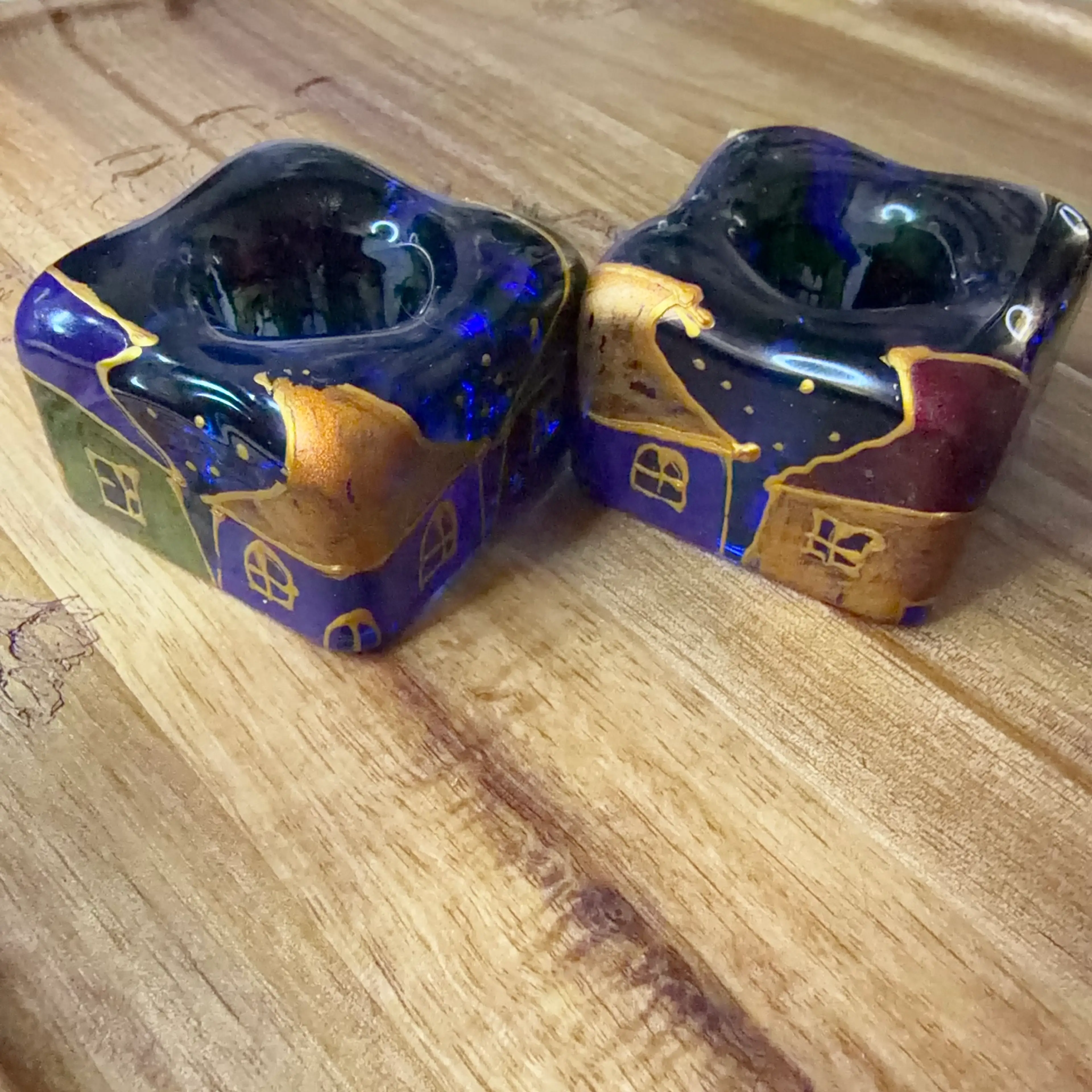 Image 2 of 12