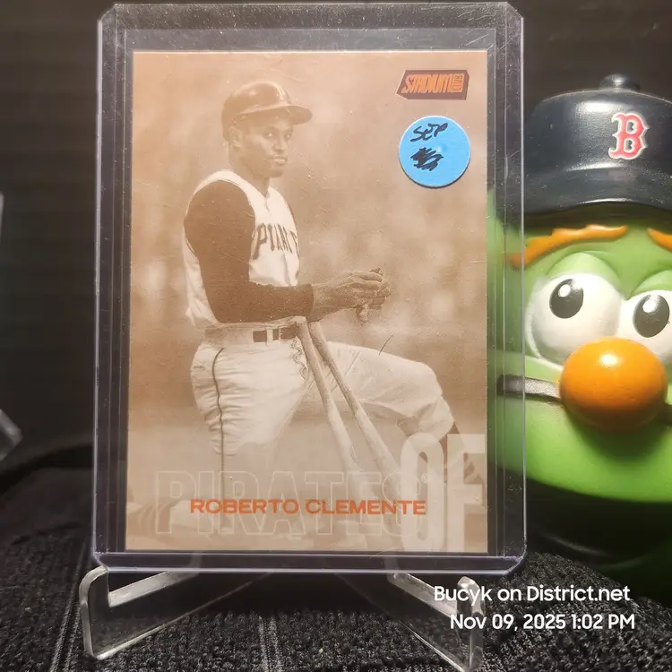 2018 Topps Stadium Club Sepia - Roberto Clemente Pittsburgh Pirates