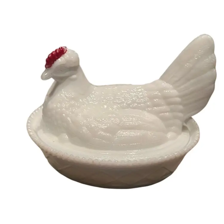 Vintage Westmoreland Milk Glass  And Red Hen On Nest  8 In