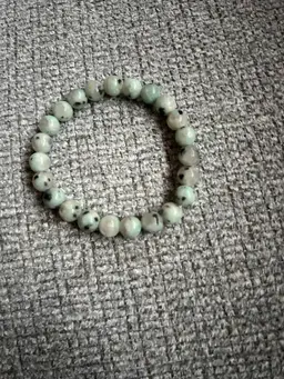 #01 Green Gemstone Beaded Bracelet