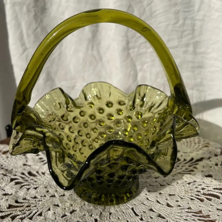 3 PIECES OF VINTAGE FENTON AVOCADO GREEN GLASS-VASE-BASKET-SLIPPER SHOE 1960s-70s