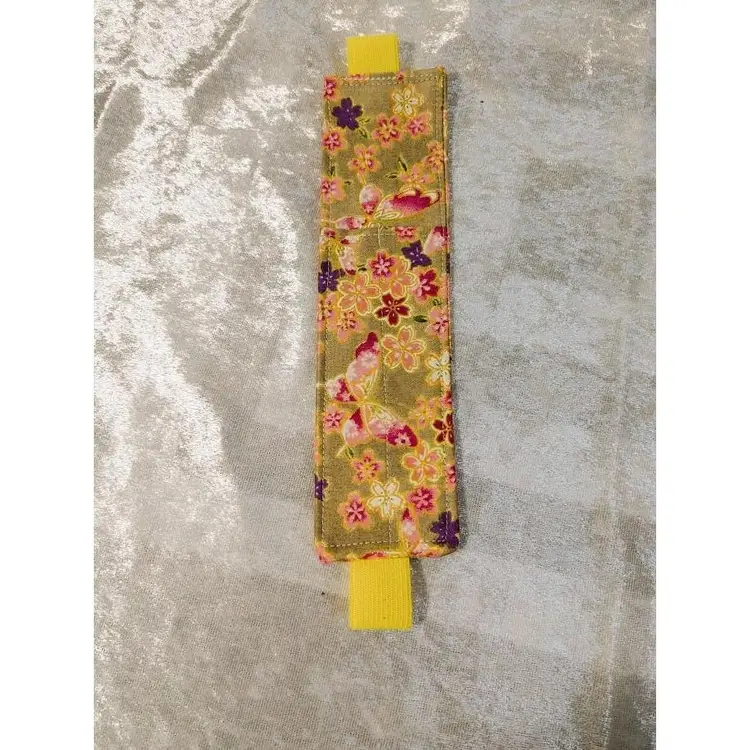 Pen or Pencil Holder Bookmark - Gold / Yellow Floral