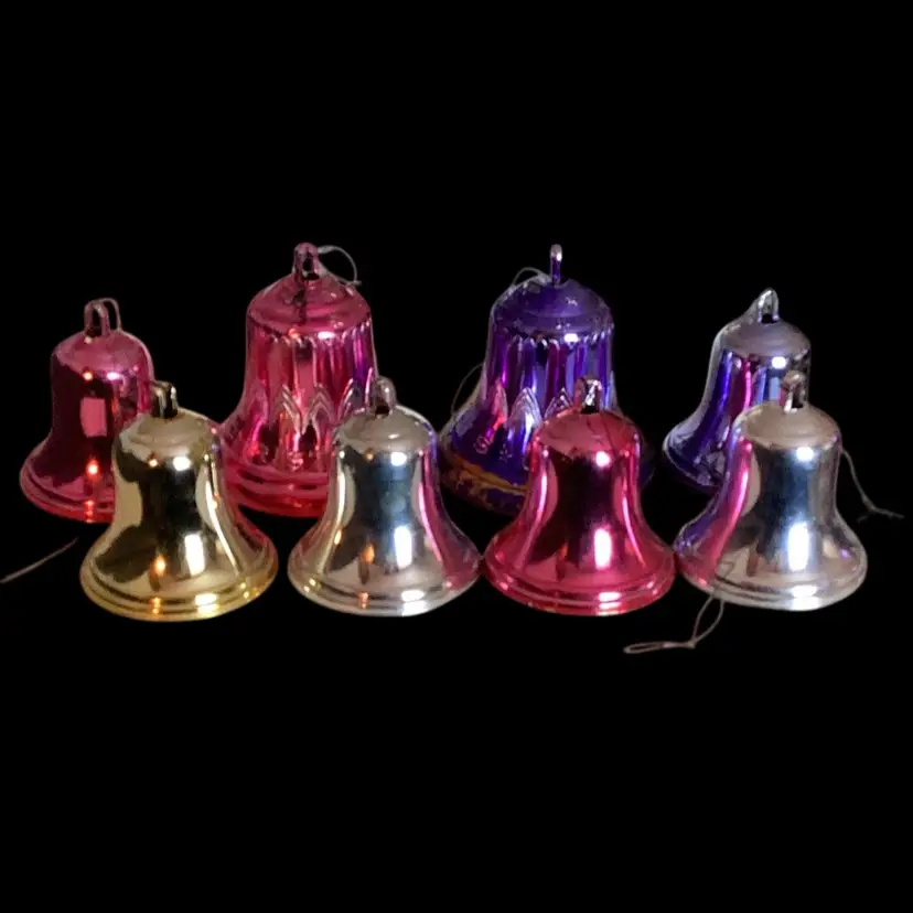 Lot Of 17 Plastic Ornaments Bells Disco Balls And Jewel Brite 1950s And 60s