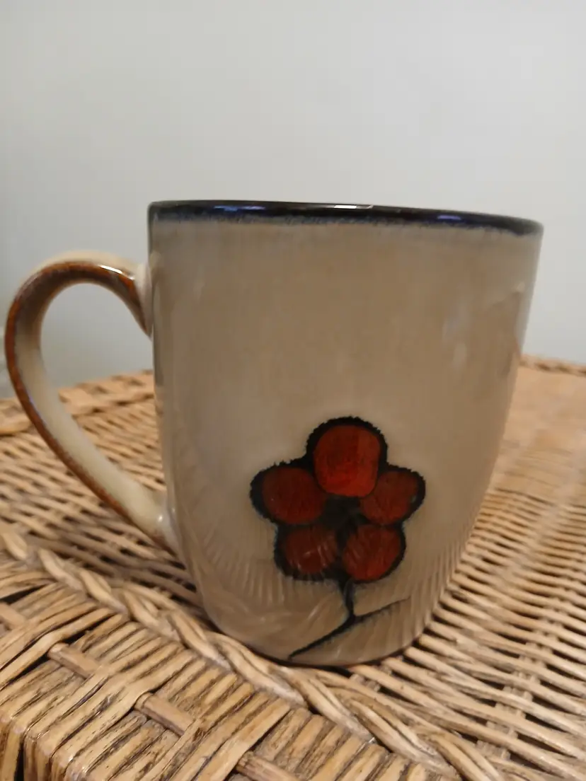 Vintage Pfaltzgraff Aster Floral Stoneware Mug
