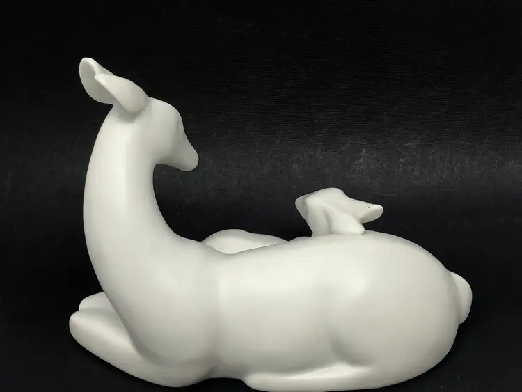 Gallery Originals 1984 Mother Deer and Fawn Ceramic Figurine