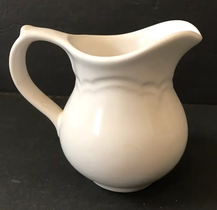 Vintage Pfaltzgraff Gazebo Ivory Creamer