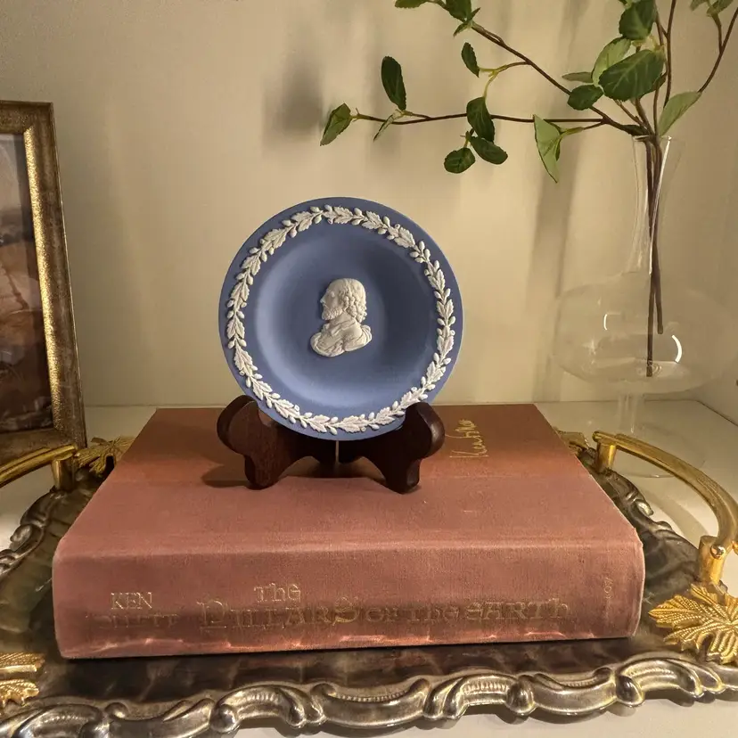Wedgewood Blue Shakespeare Dish
