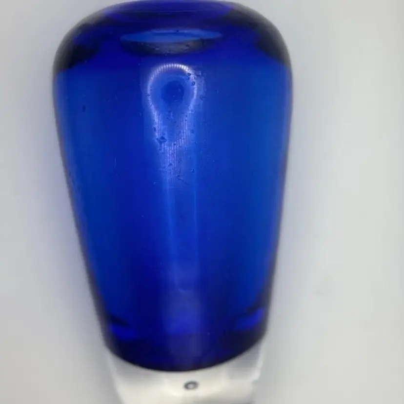 Cobalt Blue Art Glass Vase Controlled Bubble 7.5”