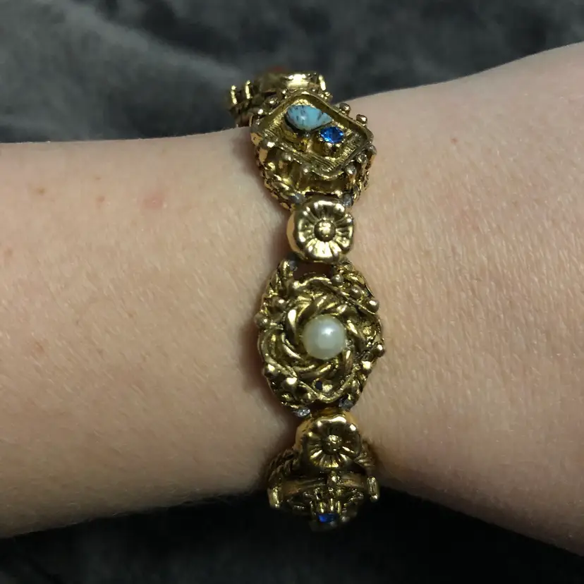 Vintage Gold-Tone Multi-Stone Stunning Bracelet