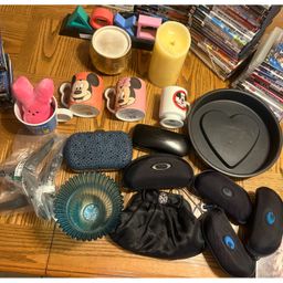 #01 - $1 Yard Sale Finds (Ship$7/progressive$2)
