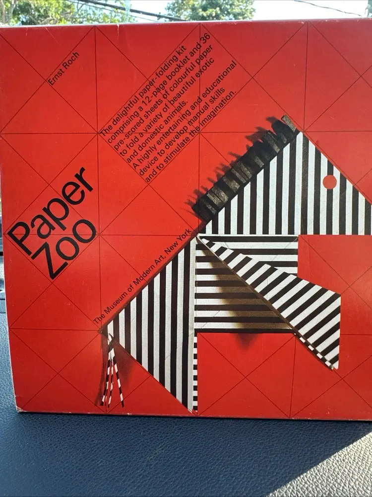 Vintage Paper Zoo Model Pre-Fold Animal Construction Set 1985 Museum Modern Art
