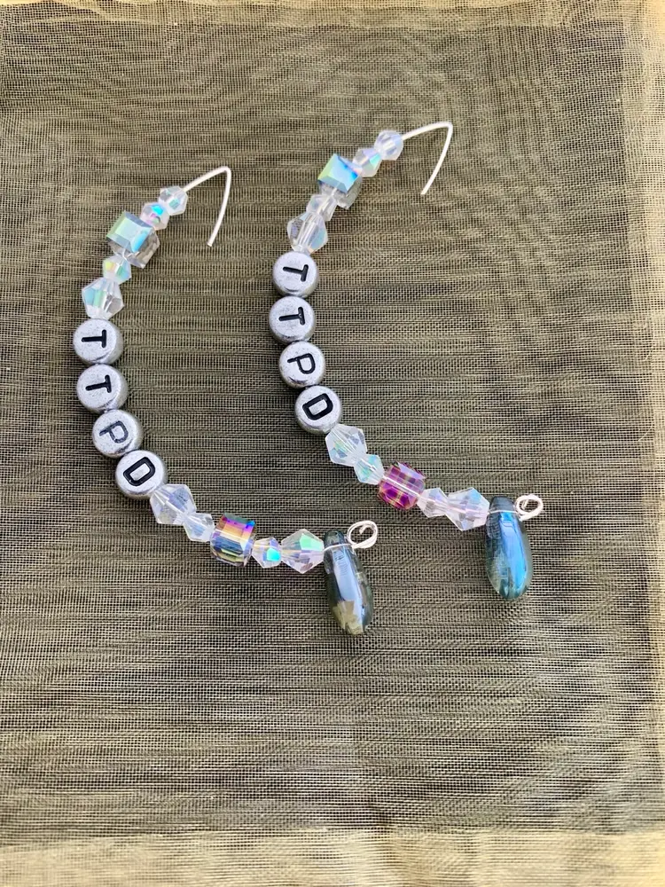 TTPD LUXURY Featherweight EARRINGS
TAYLOR SWIFT 🫶 SWIFTIE
MBEADESIGNS EXCLUSIVE