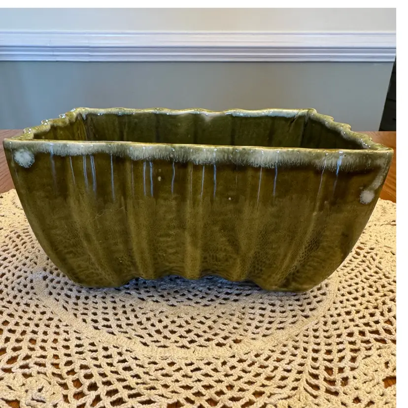 Vintage Fluted Green Glazed California Pottery Planter, CP-3807, USA