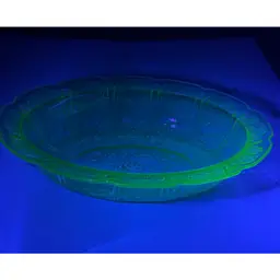 Jeannette Vegetable Bowl, Cherry Blossom GREEN Uranium/Vaseline Glass