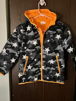 WONDER NATION Kids Medium Camo Star Hooded Softshell Jacket Gray Orange Zip