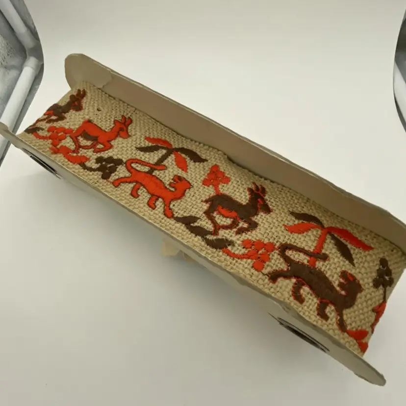 LOT Conso Trimmings MCM Burlap Trim Herald Style Animals COOL!