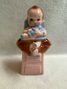 Vintage Child in High Chair Garden Planter (V313)