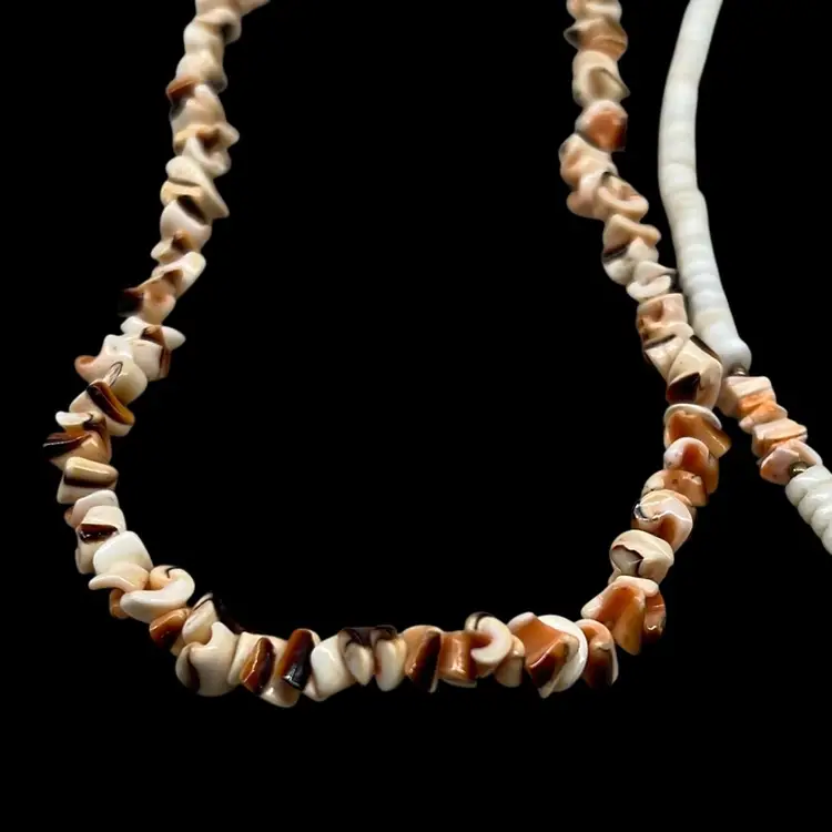 Vintage Luhuanus. Puka Shells Carved Birds Lot Of 3 #B-14