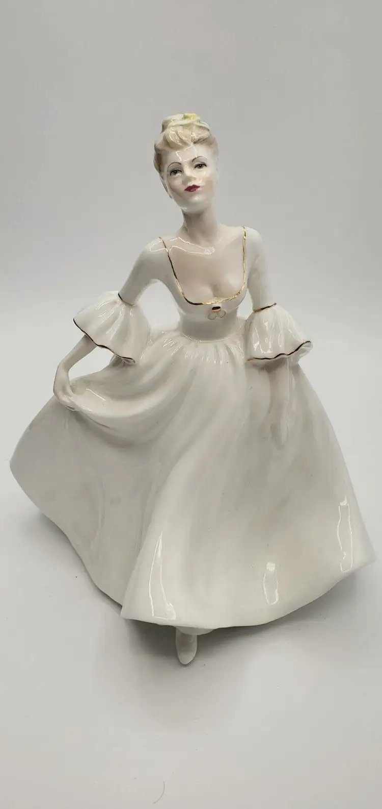 Vintage 1991 Coalport Ladies of Fashion Lady Dancing Figurine 8" Fine Porcelain