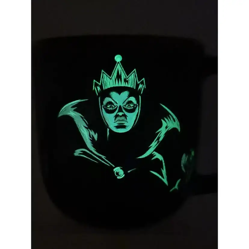 Disney Villains Evil Wicked Queen Snow White Glow In The Dark Mug