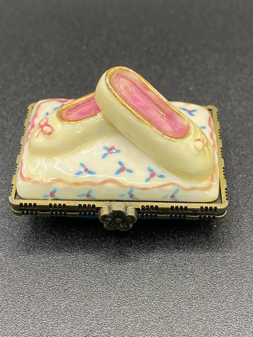 Vintage Porcelain Ballet Slippers Trinket Box