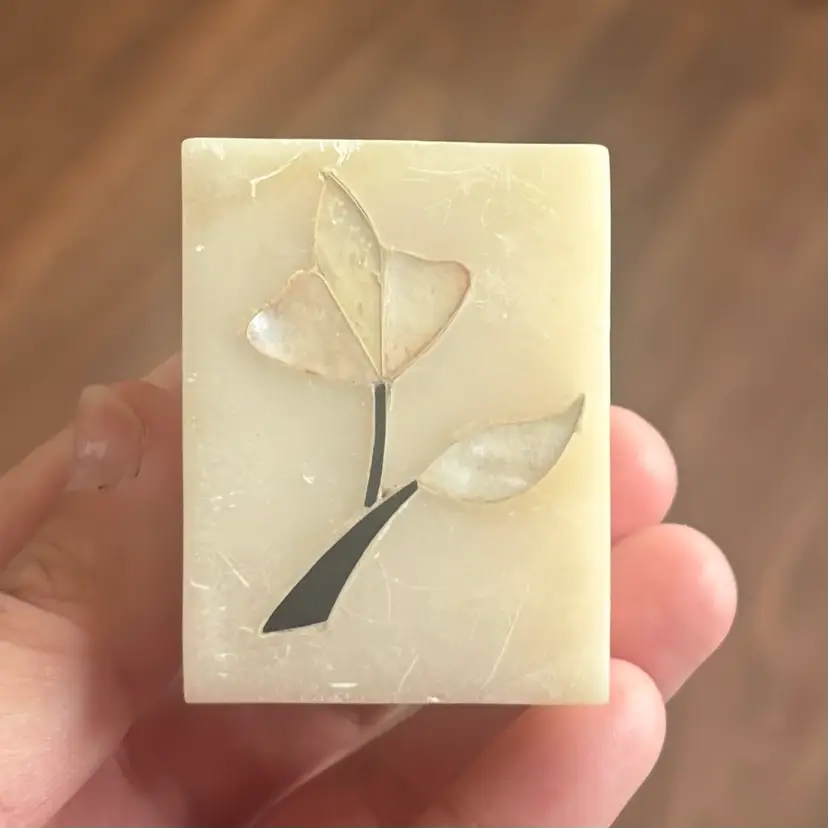 Vintage Stone Pearl Inlay Flower Trinket Box