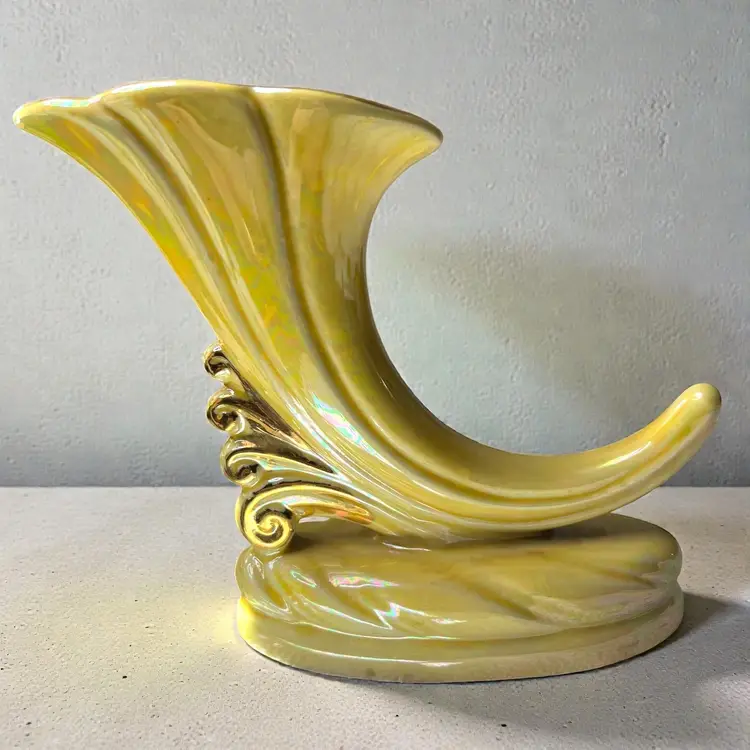 039 USA Yellow Guild Luster Cornucopia 22K Gold Vase 1950S 6" X 7"