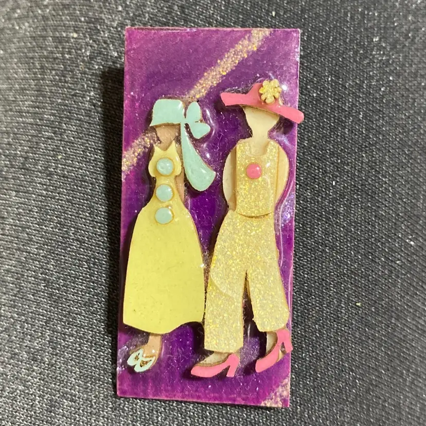 VTG LUCINDA YATES Brooch